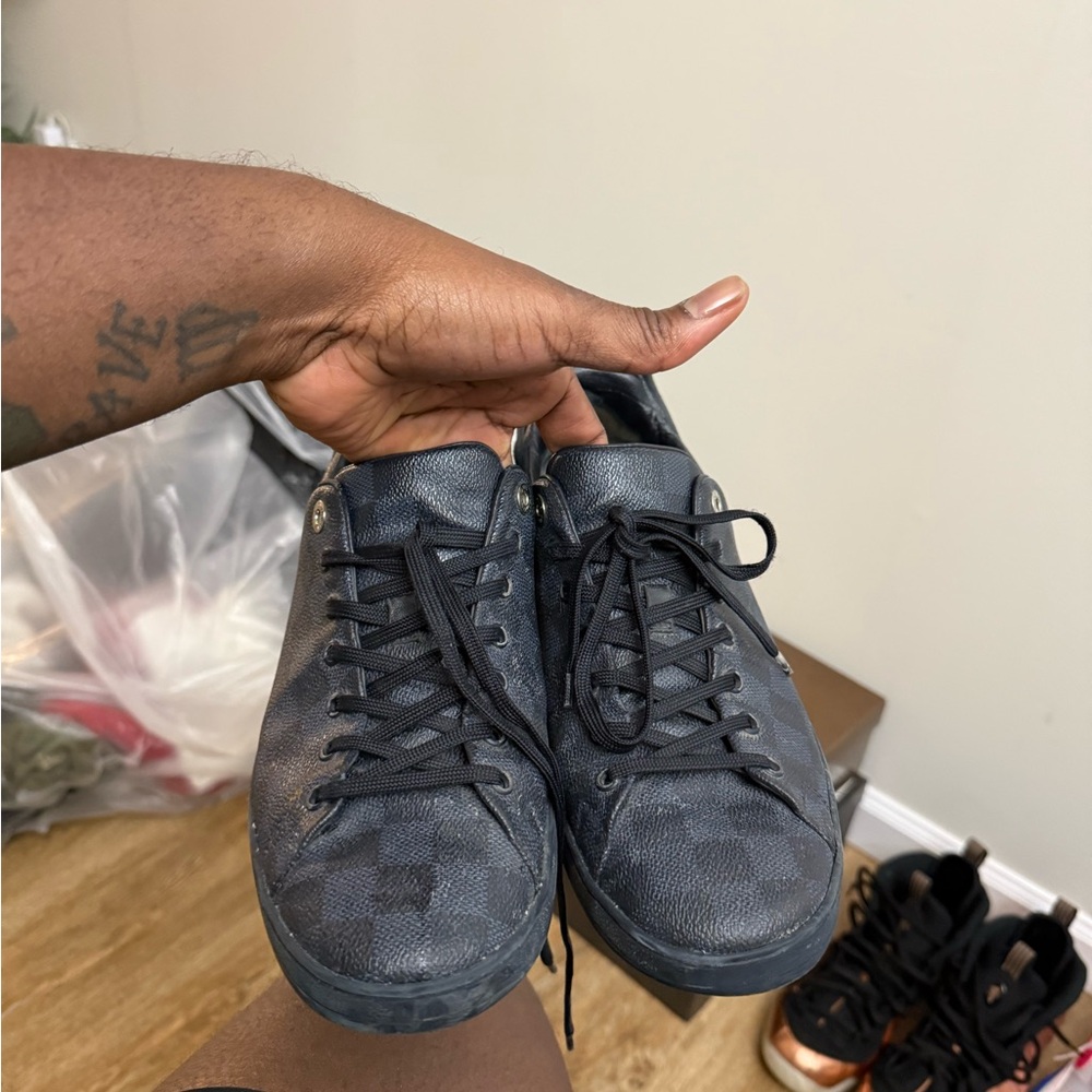 Louis Vuitton Men’s Black Damier Low-Top Sneaker - Picture 4 of 4